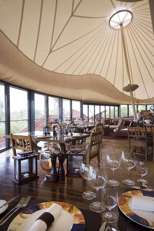 Longitude 131 Hotel Ayers Rock Restoran gambar